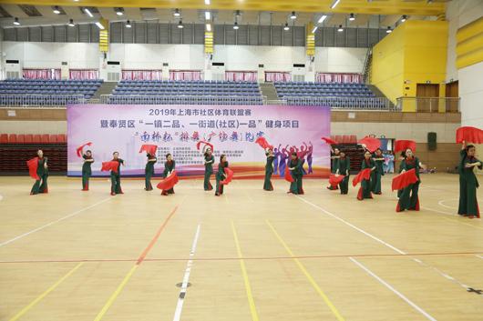 上海市社區<a href=http://m.cnzcn.net.cn target=_blank class=infotextkey>健身</a>俱樂部