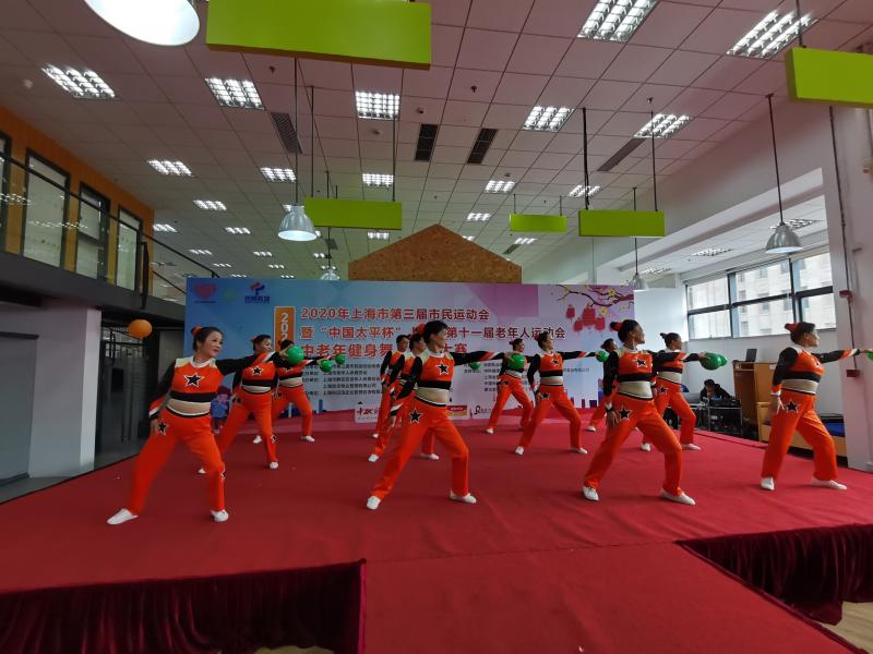 上海市社區<a href=http://m.cnzcn.net.cn target=_blank class=infotextkey>健身</a>俱樂部