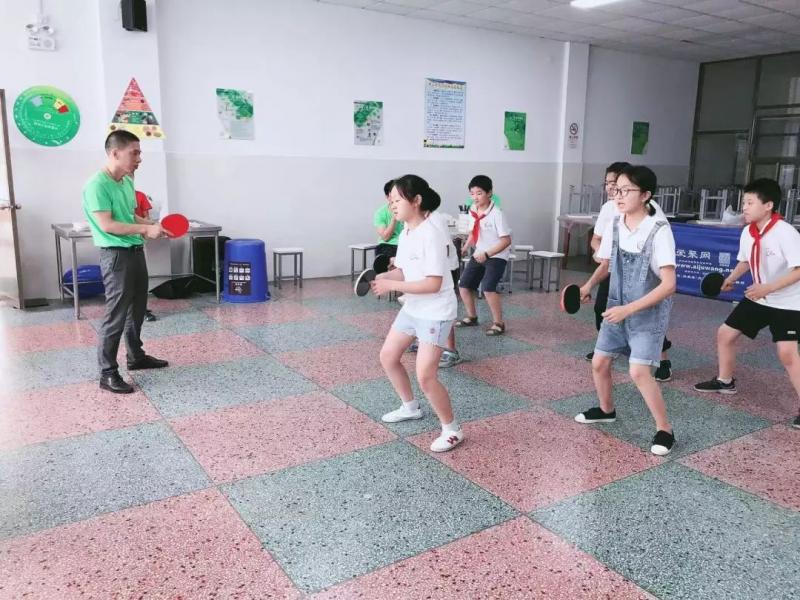 上海市社區<a href=http://m.cnzcn.net.cn target=_blank class=infotextkey>健身</a>俱樂部