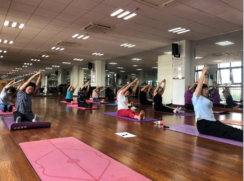 上海市社區<a href=http://m.cnzcn.net.cn target=_blank class=infotextkey>健身</a>俱樂部