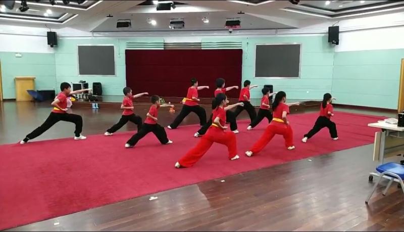 上海市社區<a href=http://m.cnzcn.net.cn target=_blank class=infotextkey>健身</a>俱樂部