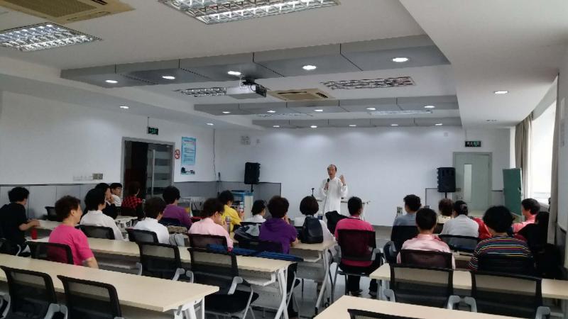 上海市社區<a href=http://m.cnzcn.net.cn target=_blank class=infotextkey>健身</a>俱樂部