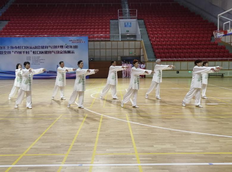 上海市社區<a href=http://m.cnzcn.net.cn target=_blank class=infotextkey>健身</a>俱樂部