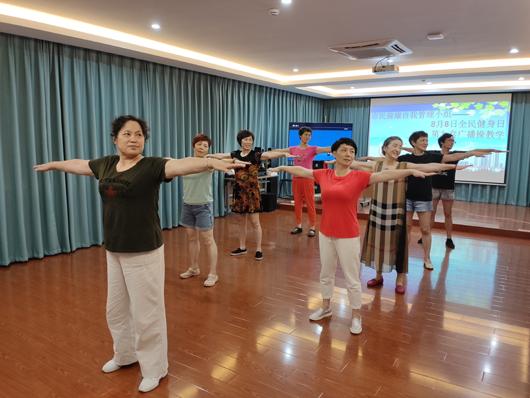 上海市社區<a href=http://m.cnzcn.net.cn target=_blank class=infotextkey>健身</a>俱樂部