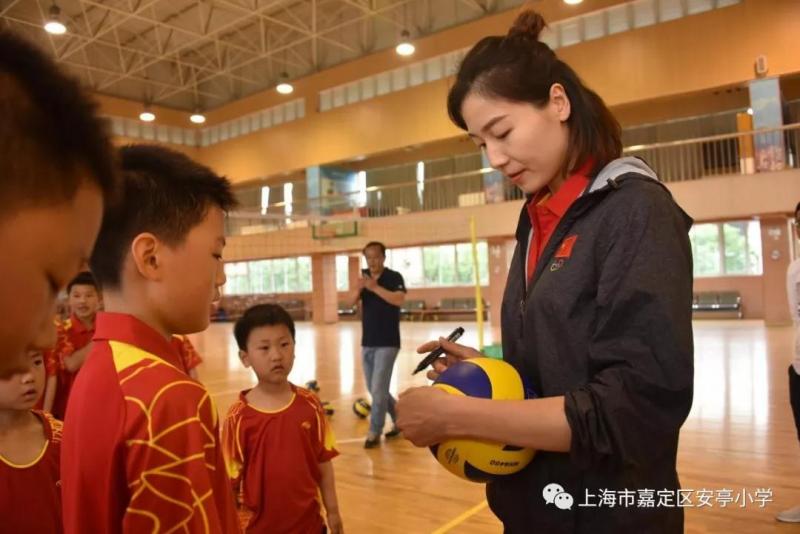 上海市社區(qū)<a href=http://m.cnzcn.net.cn target=_blank class=infotextkey>健身</a>俱樂部