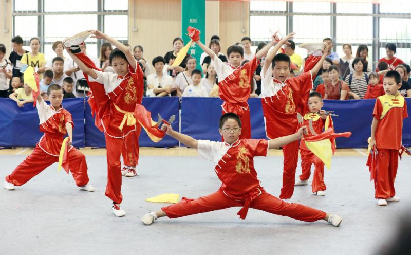 上海市社區<a href=http://m.cnzcn.net.cn target=_blank class=infotextkey>健身</a>俱樂部