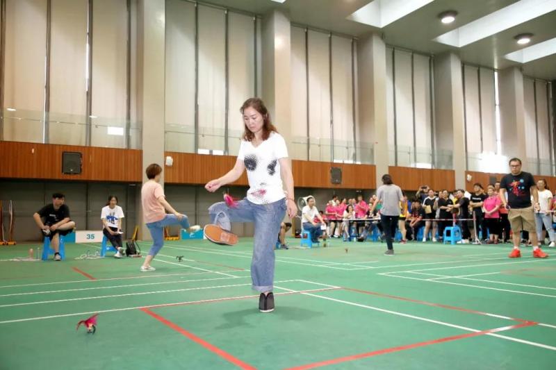 上海市社區(qū)<a href=http://m.cnzcn.net.cn target=_blank class=infotextkey>健身</a>俱樂部