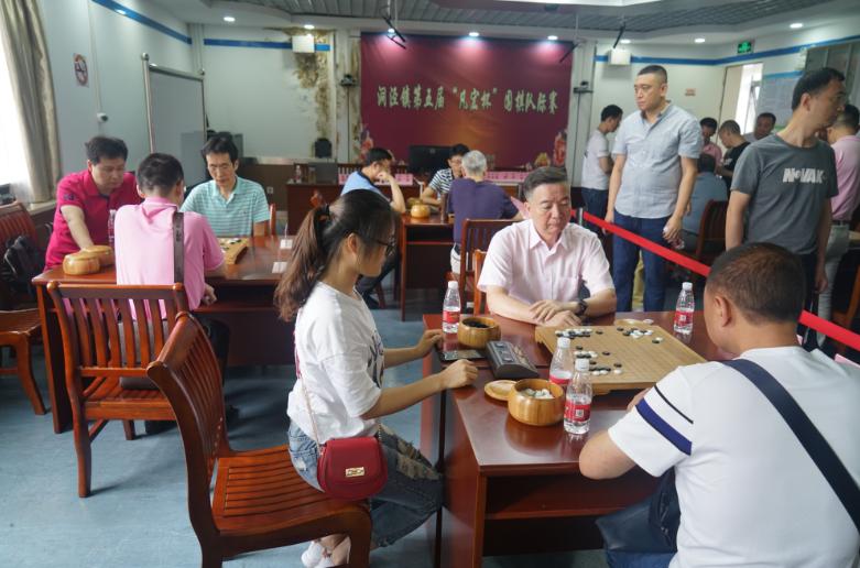 上海市社區<a href=http://m.cnzcn.net.cn target=_blank class=infotextkey>健身</a>俱樂部