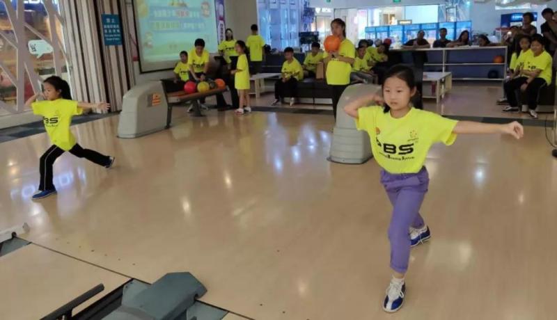 上海市社區<a href=http://m.cnzcn.net.cn target=_blank class=infotextkey>健身</a>俱樂部