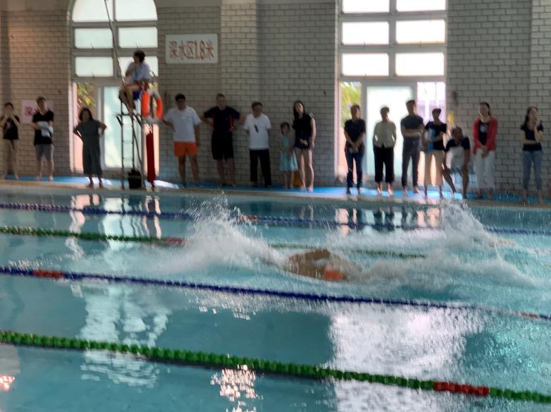 上海市社區<a href=http://m.cnzcn.net.cn target=_blank class=infotextkey>健身</a>俱樂部