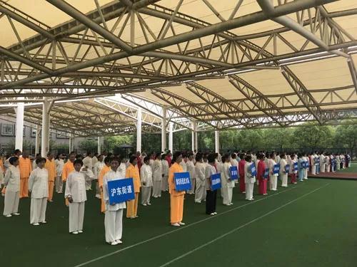 上海市社區<a href=http://m.cnzcn.net.cn target=_blank class=infotextkey>健身</a>俱樂部