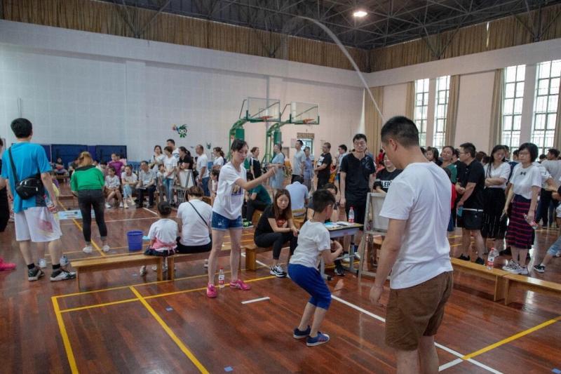 上海市社區<a href=http://m.cnzcn.net.cn target=_blank class=infotextkey>健身</a>俱樂部