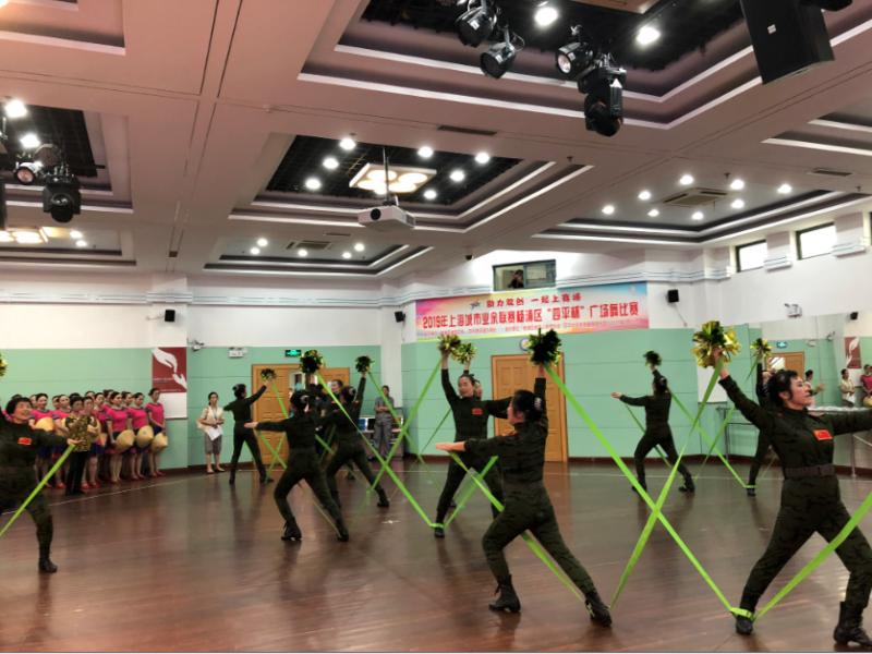 上海市社區<a href=http://m.cnzcn.net.cn target=_blank class=infotextkey>健身</a>俱樂部