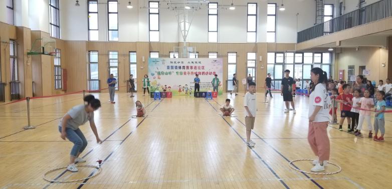 上海市社區<a href=http://m.cnzcn.net.cn target=_blank class=infotextkey>健身</a>俱樂部