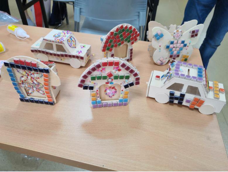 上海市社區(qū)<a href=http://m.cnzcn.net.cn target=_blank class=infotextkey>健身</a>俱樂部