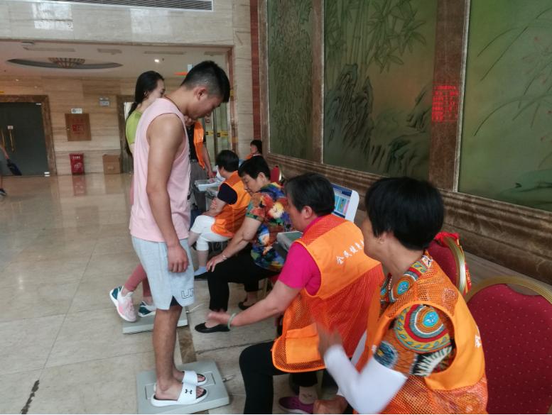 上海市社區<a href=http://m.cnzcn.net.cn target=_blank class=infotextkey>健身</a>俱樂部