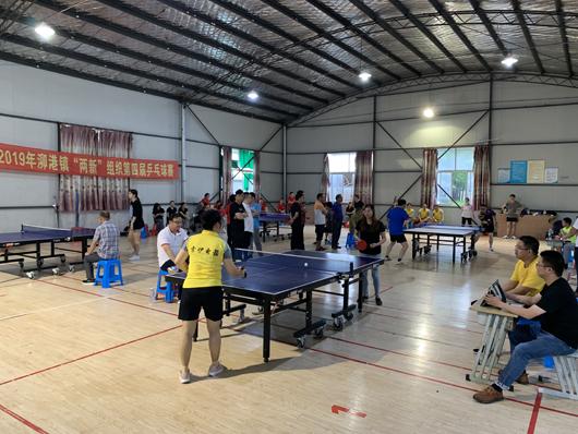 上海市社區(qū)<a href=http://m.cnzcn.net.cn target=_blank class=infotextkey>健身</a>俱樂部