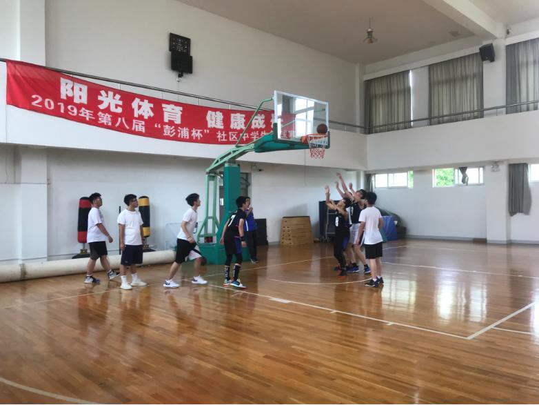 上海市社區(qū)<a href=http://m.cnzcn.net.cn target=_blank class=infotextkey>健身</a>俱樂部