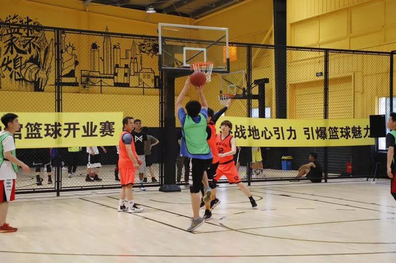 上海市社區(qū)<a href=http://m.cnzcn.net.cn target=_blank class=infotextkey>健身</a>俱樂部