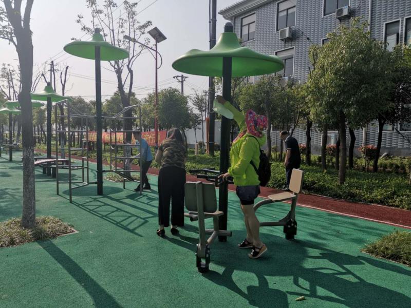 上海市社區<a href=http://m.cnzcn.net.cn target=_blank class=infotextkey>健身</a>俱樂部