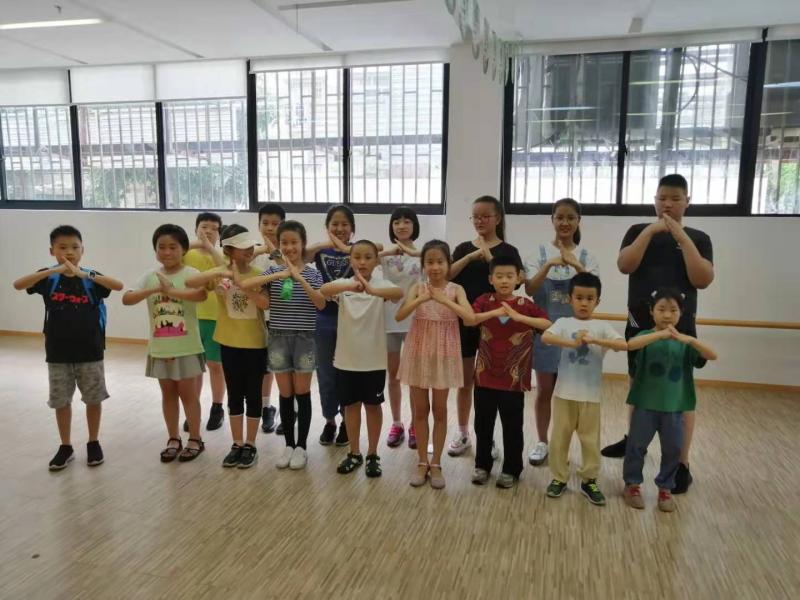 上海市社區<a href=http://m.cnzcn.net.cn target=_blank class=infotextkey>健身</a>俱樂部