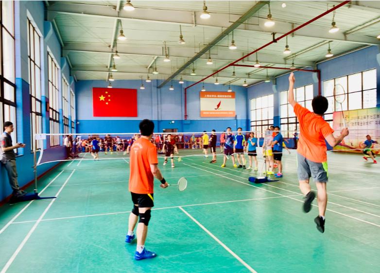 上海市社區(qū)<a href=http://m.cnzcn.net.cn target=_blank class=infotextkey>健身</a>俱樂部