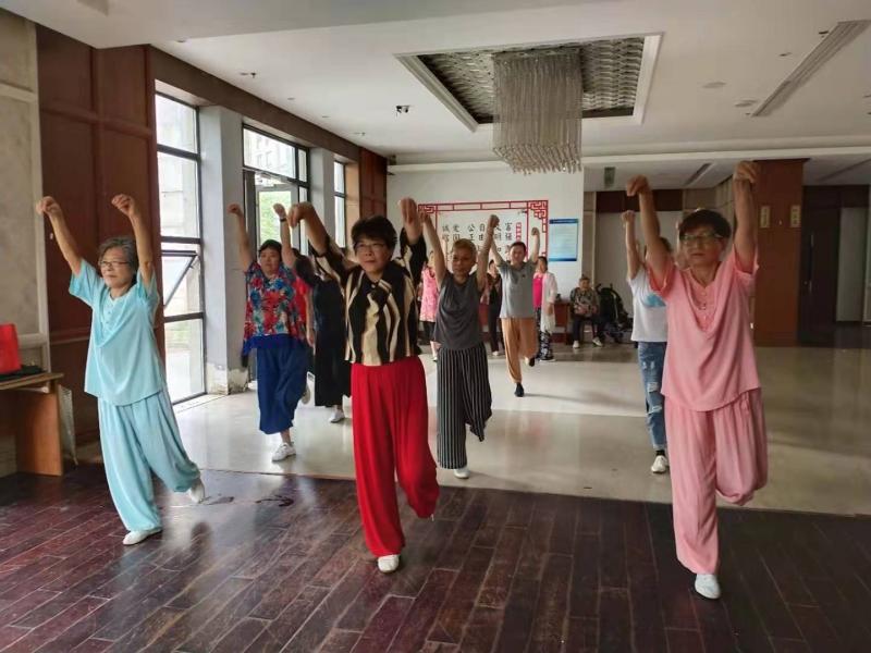 上海市社區<a href=http://m.cnzcn.net.cn target=_blank class=infotextkey>健身</a>俱樂部