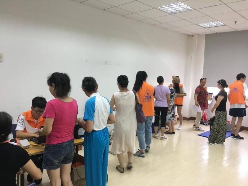 上海市社區(qū)<a href=http://m.cnzcn.net.cn target=_blank class=infotextkey>健身</a>俱樂部