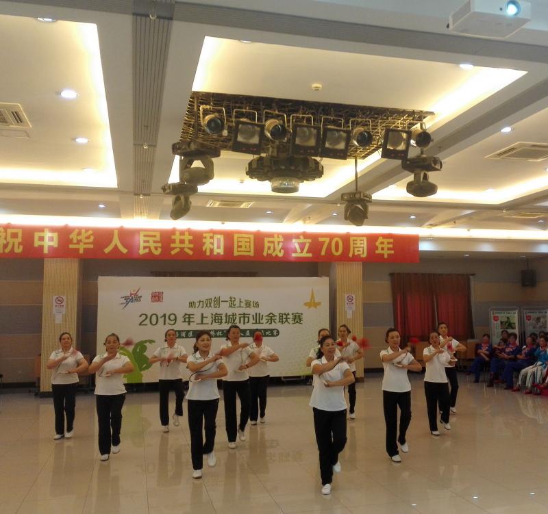 上海市社區<a href=http://m.cnzcn.net.cn target=_blank class=infotextkey>健身</a>俱樂部