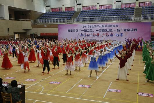 上海市社區<a href=http://m.cnzcn.net.cn target=_blank class=infotextkey>健身</a>俱樂部