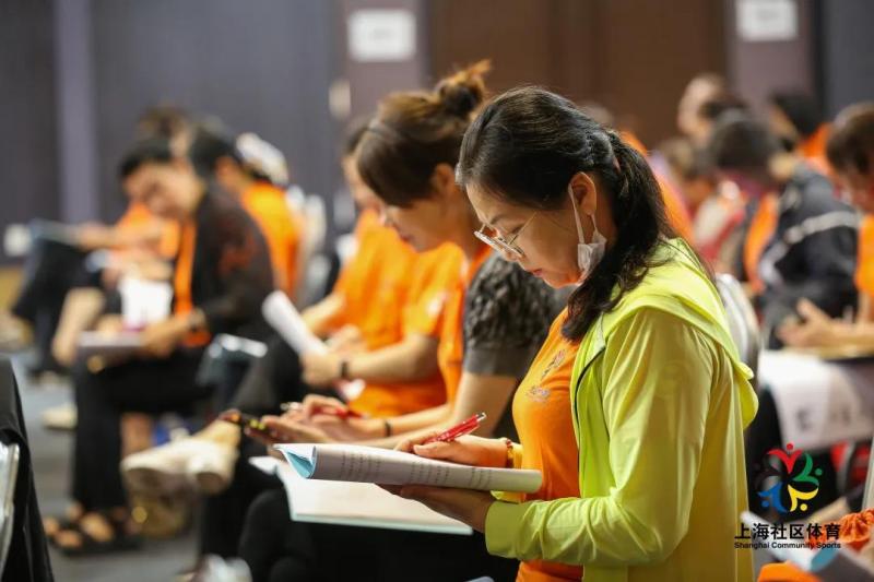 上海市社區<a href=http://m.cnzcn.net.cn target=_blank class=infotextkey>健身</a>俱樂部