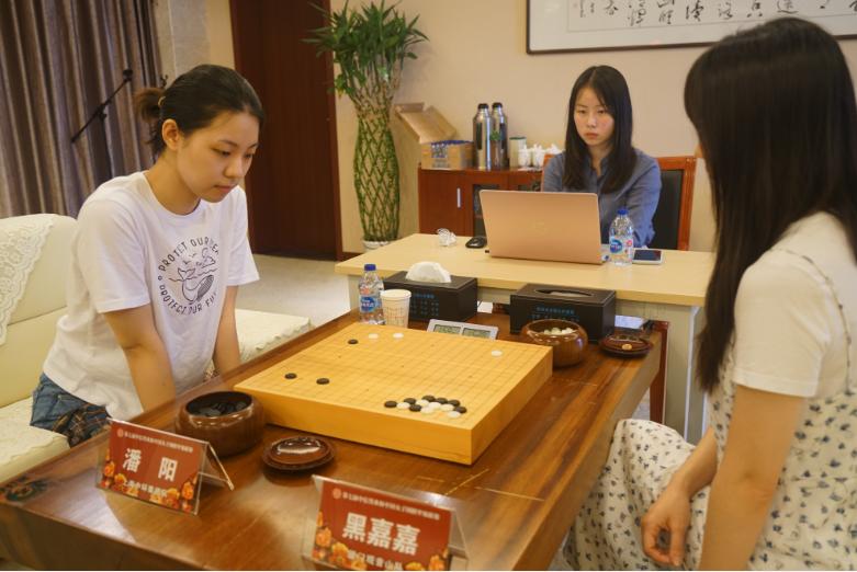 上海市社區<a href=http://m.cnzcn.net.cn target=_blank class=infotextkey>健身</a>俱樂部