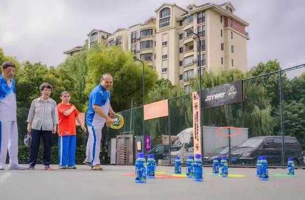 上海市社區<a href=http://m.cnzcn.net.cn target=_blank class=infotextkey>健身</a>俱樂部