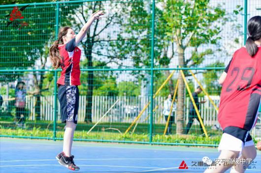 上海市社區<a href=http://m.cnzcn.net.cn target=_blank class=infotextkey>健身</a>俱樂部