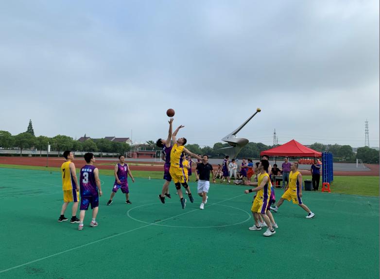 上海市社區(qū)<a href=http://m.cnzcn.net.cn target=_blank class=infotextkey>健身</a>俱樂部