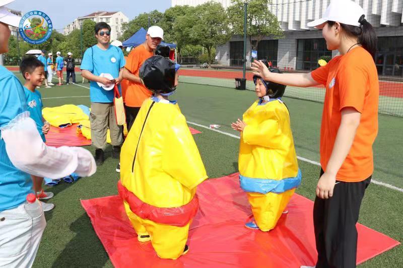 上海市社區(qū)<a href=http://m.cnzcn.net.cn target=_blank class=infotextkey>健身</a>俱樂(lè)部