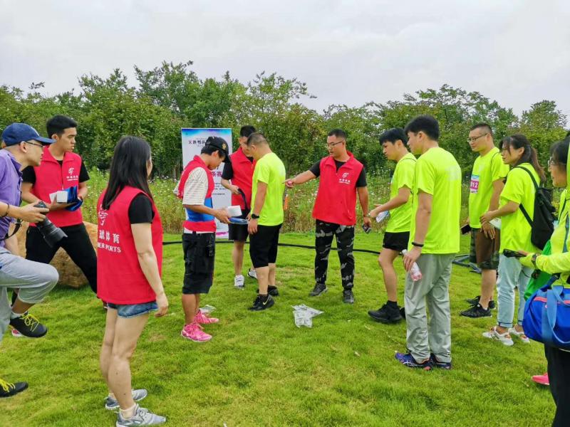 上海市社區(qū)<a href=http://m.cnzcn.net.cn target=_blank class=infotextkey>健身</a>俱樂(lè)部