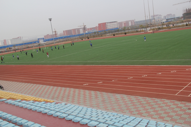 北京交通大學黃驊分校4*4<a href=http://m.cnzcn.net.cn target=_blank class=infotextkey>塑膠跑道</a>工程實例