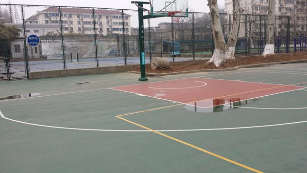 <a href=http://m.cnzcn.net.cn target=_blank class=infotextkey>硅PU</a>籃球場