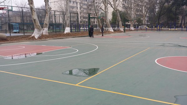 <a href=http://m.cnzcn.net.cn target=_blank class=infotextkey>硅PU</a>籃球場
