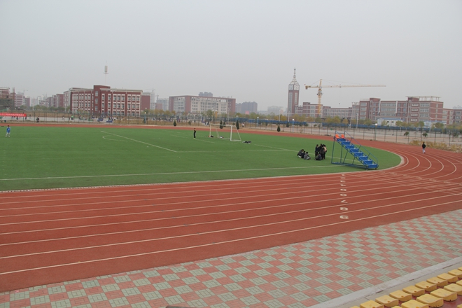 北京交通大學黃驊分校4*4<a href=http://m.cnzcn.net.cn target=_blank class=infotextkey>塑膠跑道</a>工程實例