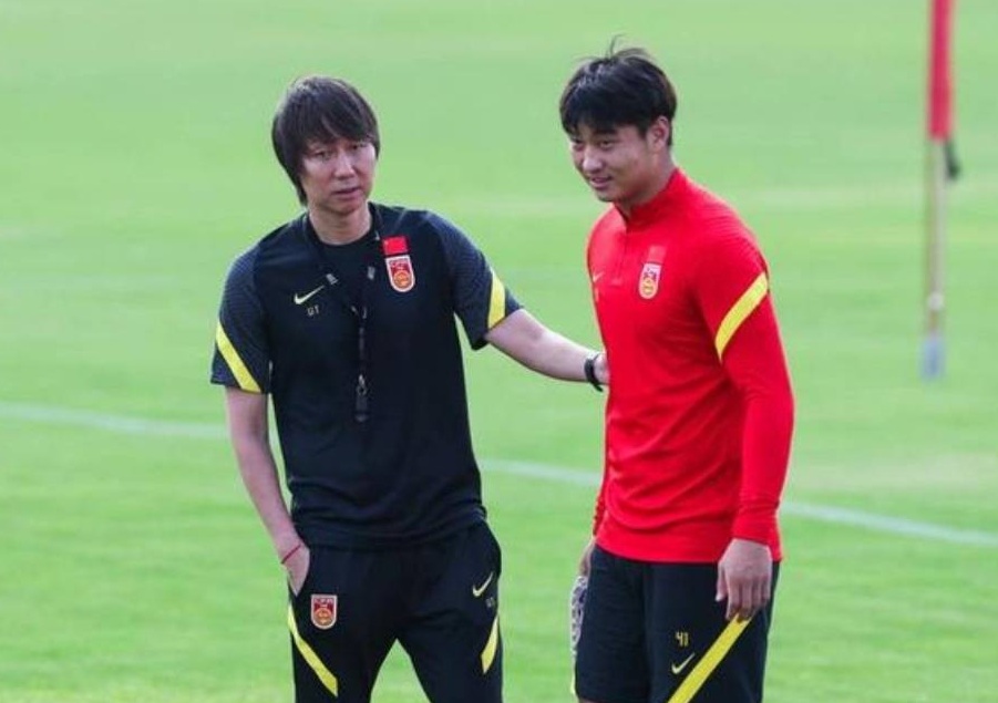 【12強賽】中越之戰(zhàn)一觸即發(fā)，李鐵：再苦也要拿這3分！