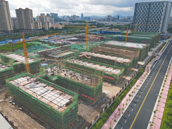 兩所新建高中建設進度近半