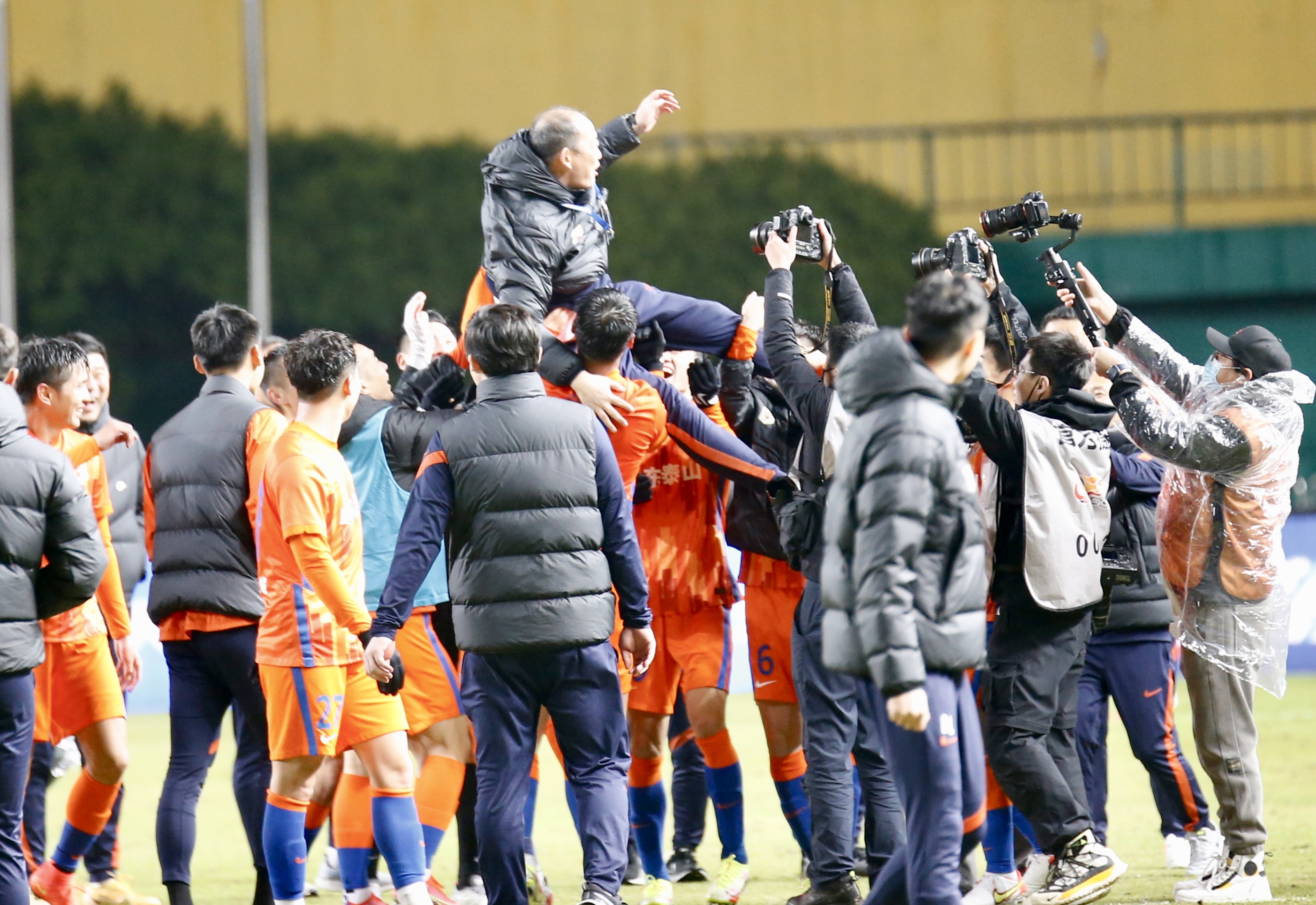 【中超觀察】山東泰山奪冠啟示：“股改”決定中國職業足球生死