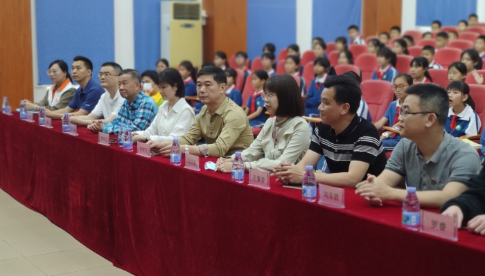 板芙鎮新聯小學開展口腔健康知識宣講活動暨禁毒知識進校園活動