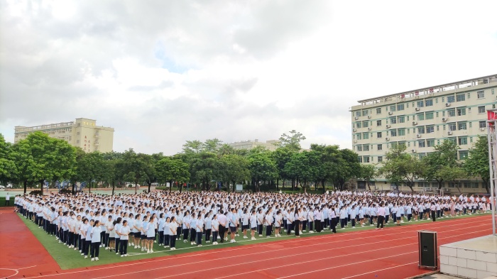 一分耕耘一分收獲 ，不負韶華砥礪前行