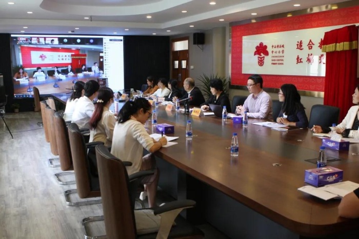 嚴密論證明思路　專家指引促發展