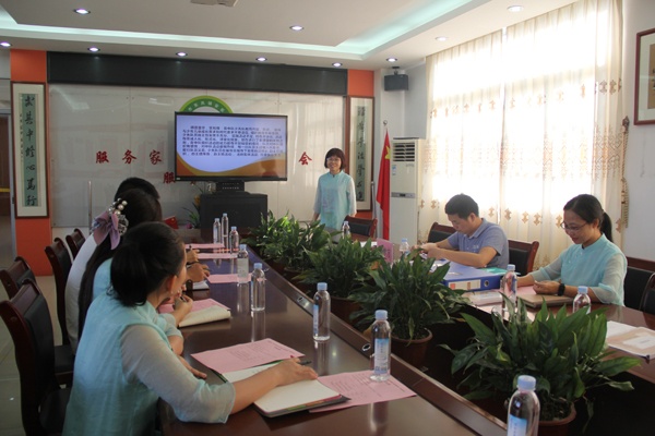 加強少先隊課題研究，助推輔導員科研成長