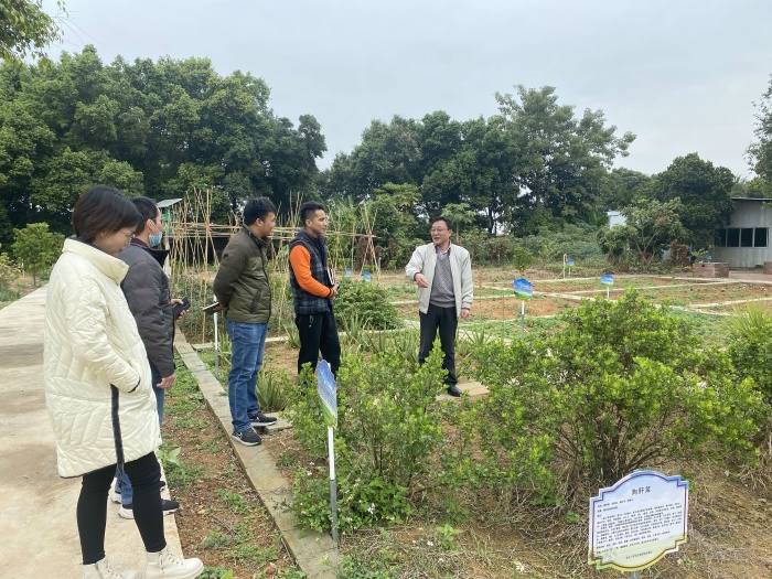 寒冷冬日迎暖陽，領(lǐng)導(dǎo)視察暖人心