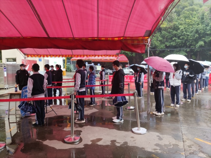 應急演練警鐘鳴，平安校園共守護